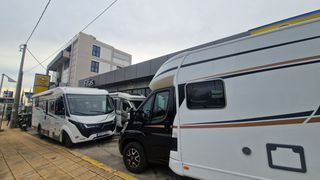 Bürstner 2024 Limited T 690 G 4ατομων-thumb-34