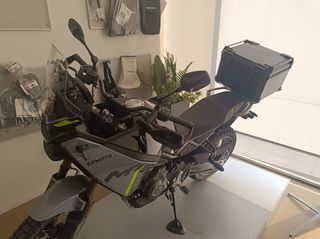 CFmoto 450 MT 2026 ΝΕΑ ΧΡΩΜΑΤΑ ΣΥΝΤΟΜΑ  ΚΟΝΤΑ ΣΑΣ- ΔΩΡΟ TOP CASE-thumb-2