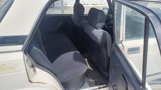 Lada 1989 Riva-thumb-16