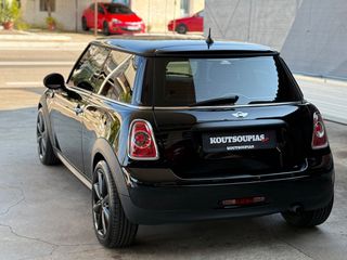 Mini ONE 2011-thumb-2
