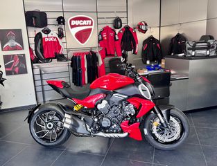 Ducati Diavel 2026 V4-thumb-1