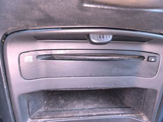 Cd player nissan primera p12  2002-2008