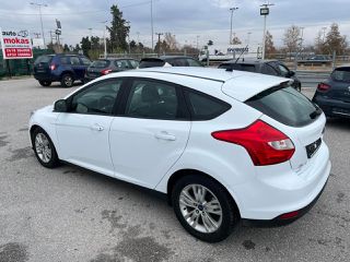 Ford Focus 2011 TITANIUM-thumb-16