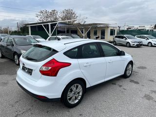 Ford Focus 2011 TITANIUM-thumb-8