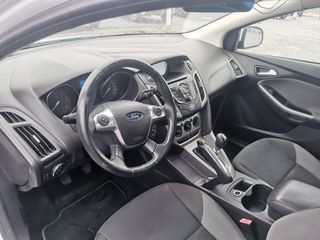 Ford Focus 2011 TITANIUM-thumb-24