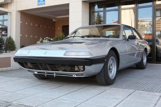 Ferrari 365 1975 GT4 2+2-thumb-2