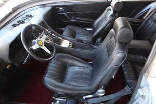 Ferrari 365 1975 GT4 2+2-thumb-5