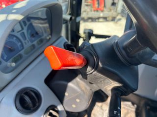 Τρακτέρ New Holland 2011 T6070-thumb-10