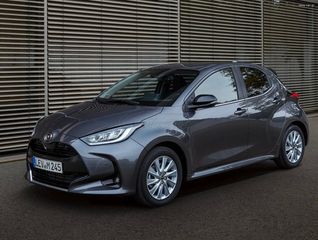 Toyota Yaris 2024 Hybrid  AutomaticAdamas Rental