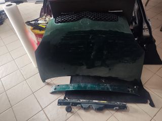 Toyota yaris καπό