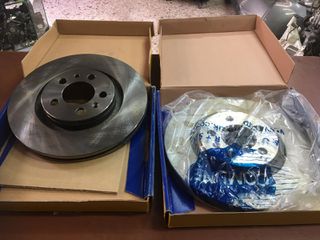 SET ΔΙΣΚΟΠΛΑΚΕΣ ΕΜΠΡΟΣ  SKODA OCTAVIA 4