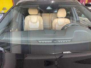 Volvo XC 60 2018-thumb-14