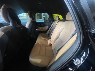 Volvo XC 60 2018-thumb-6