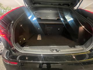 Volvo XC 60 2018-thumb-18
