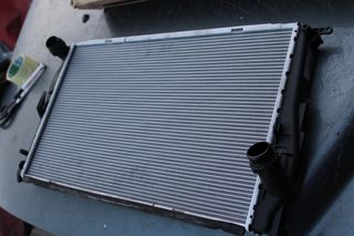 BMW E81 E90 E91 E92 E93 E89 E84 E87 PSIKIO NEROU KAINOURGIO 17117558480-thumb-1