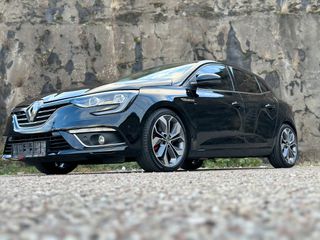 Renault Megane 2017-thumb-2