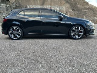 Renault Megane 2017-thumb-5