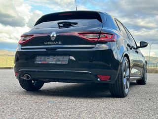 Renault Megane 2017-thumb-6