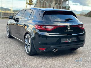 Renault Megane 2017-thumb-8