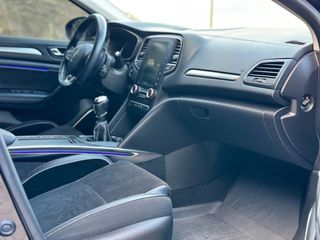 Renault Megane 2017-thumb-13
