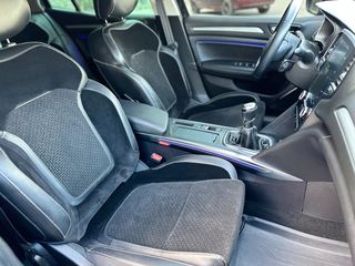 Renault Megane 2017-thumb-15