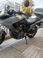 Honda Transalp 700 2011