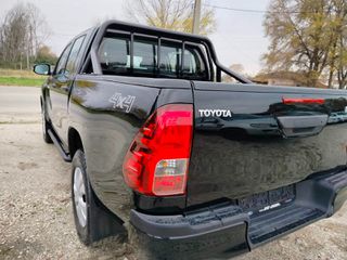 Toyota Hilux 2017 DOUBLE CAB 2.5 D-4D 4X4-thumb-10
