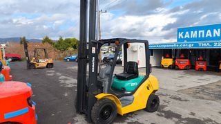 Komatsu 2002 2000kg. Πλάγια