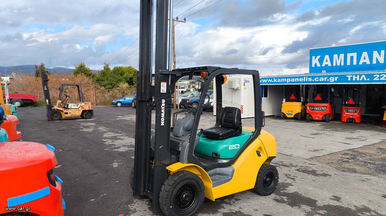 Komatsu 2002 2000kg. Πλάγια
