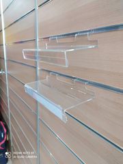 Ραφάκια παπουτσιών plexiglass με θέση ετικέτας. Συσκευασία 60 τεμαχίων