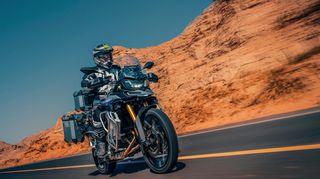 Voge DS 900X 2026 ΜΕ 18 ΑΤΟΚΕΣ AUTO MOTO LAND