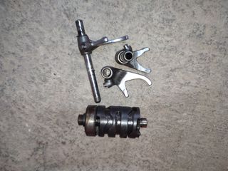 ΜΥΛΟΣ ΚΑΙ ΦΟΥΡΚΕΤΕΣ YAMAHA DT200 37F