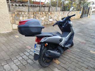 Yamaha NMAX 125 2018-thumb-3