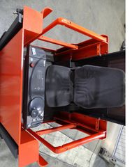 Linde 2011 v12 order picker-thumb-1