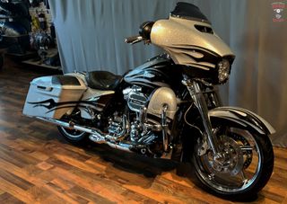 Harley Davidson Touring CVO Street Glide 2015-thumb-2