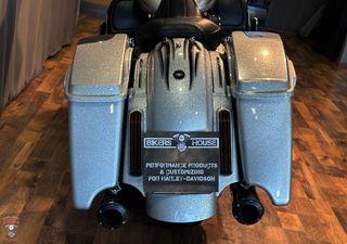 Harley Davidson Touring CVO Street Glide 2015-thumb-7