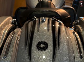 Harley Davidson Touring CVO Street Glide 2015-thumb-10