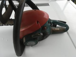 αλυσοπριονα makita-thumb-2