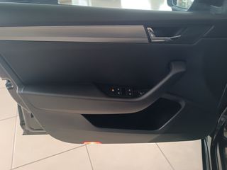 Skoda Superb 2017 STYLE-thumb-12