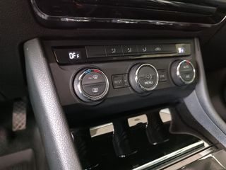 Skoda Superb 2017 STYLE-thumb-18