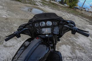 Harley Davidson Street Glide 2020 CVO-thumb-18