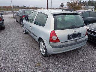 Renault Clio 2003 1.4 16V DYNAMIQUE-thumb-3