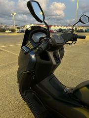 Yamaha NMAX 125 2023-thumb-6
