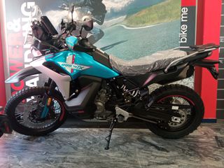 CFmoto 800 MT 2025 X  ME ΔΩΡΑ ΚΑΙ ΤΕΛΗ 2025 +ένα αυθεντικό σετ 3 βαλιτσών