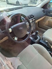 Ford Mondeo 2004 TITANIUM