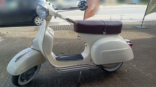 Piaggio Vespa 1979 Rally 200-thumb-2