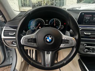 Bmw 740 2018-thumb-9