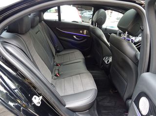 Mercedes-Benz E 220 2023 4matic AMG (1332)-thumb-14