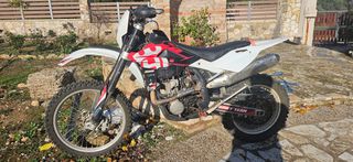 Husqvarna TE 310 2011-thumb-1