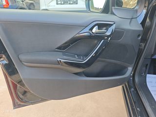 Peugeot 208 2018 Ελληνικής Αντιπροσωπείας-thumb-16